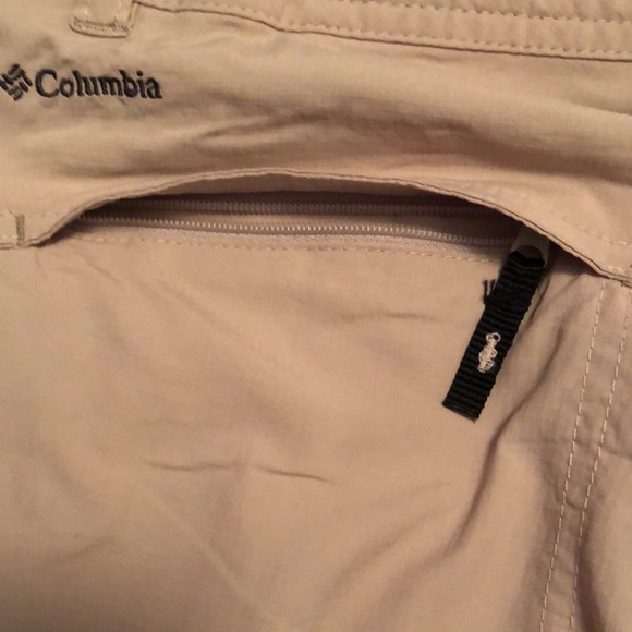 Columbia Omni Shade 2 in 1 pants / Bermuda shorts Bone color Size 4 short - Picture 7 of 15